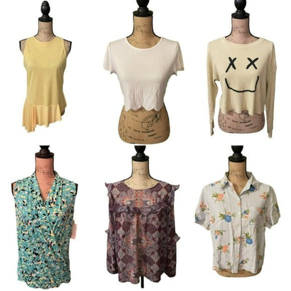 Women’s bundle‎ of Tops